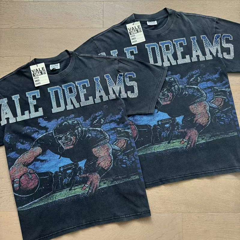 VALE USA Dreams Football Graphic T-Shirt
