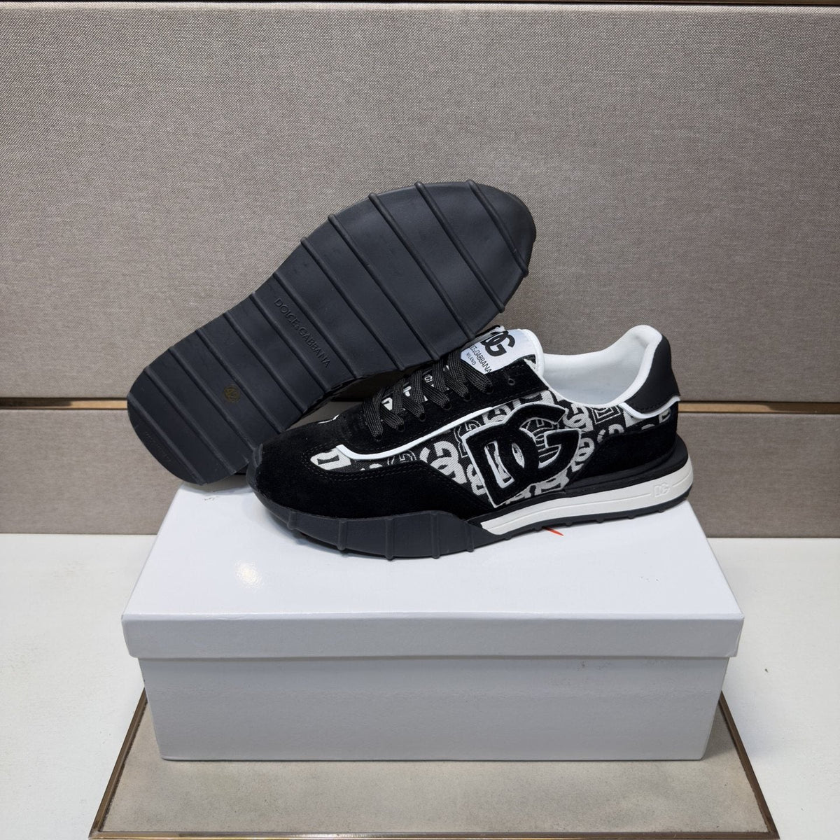 Dolce & Gabbana Logo Panel Low-Top Sneakers - Black and White